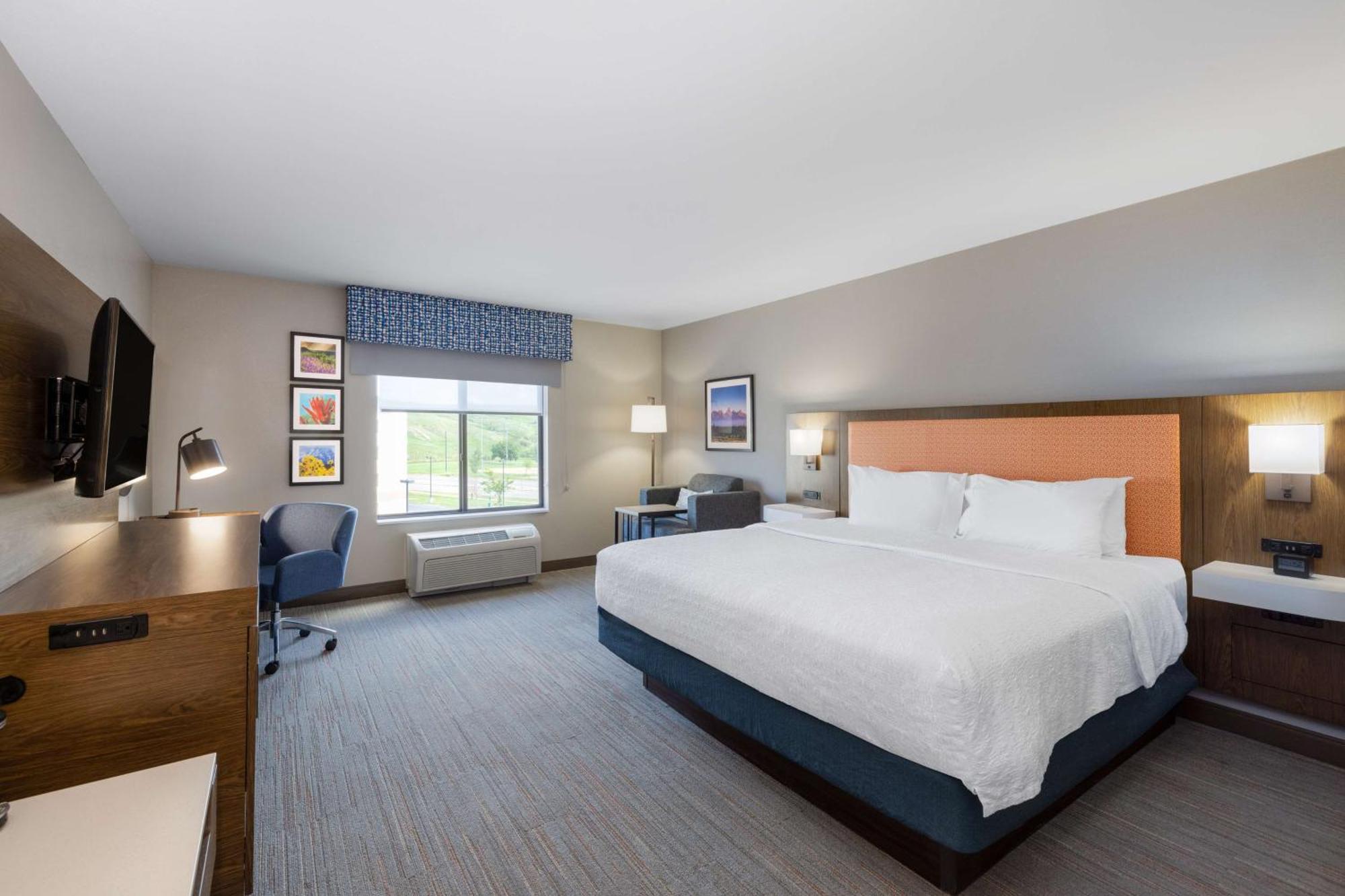 Newly Renovated-Hampton Inn & Suites Casper Exterior foto