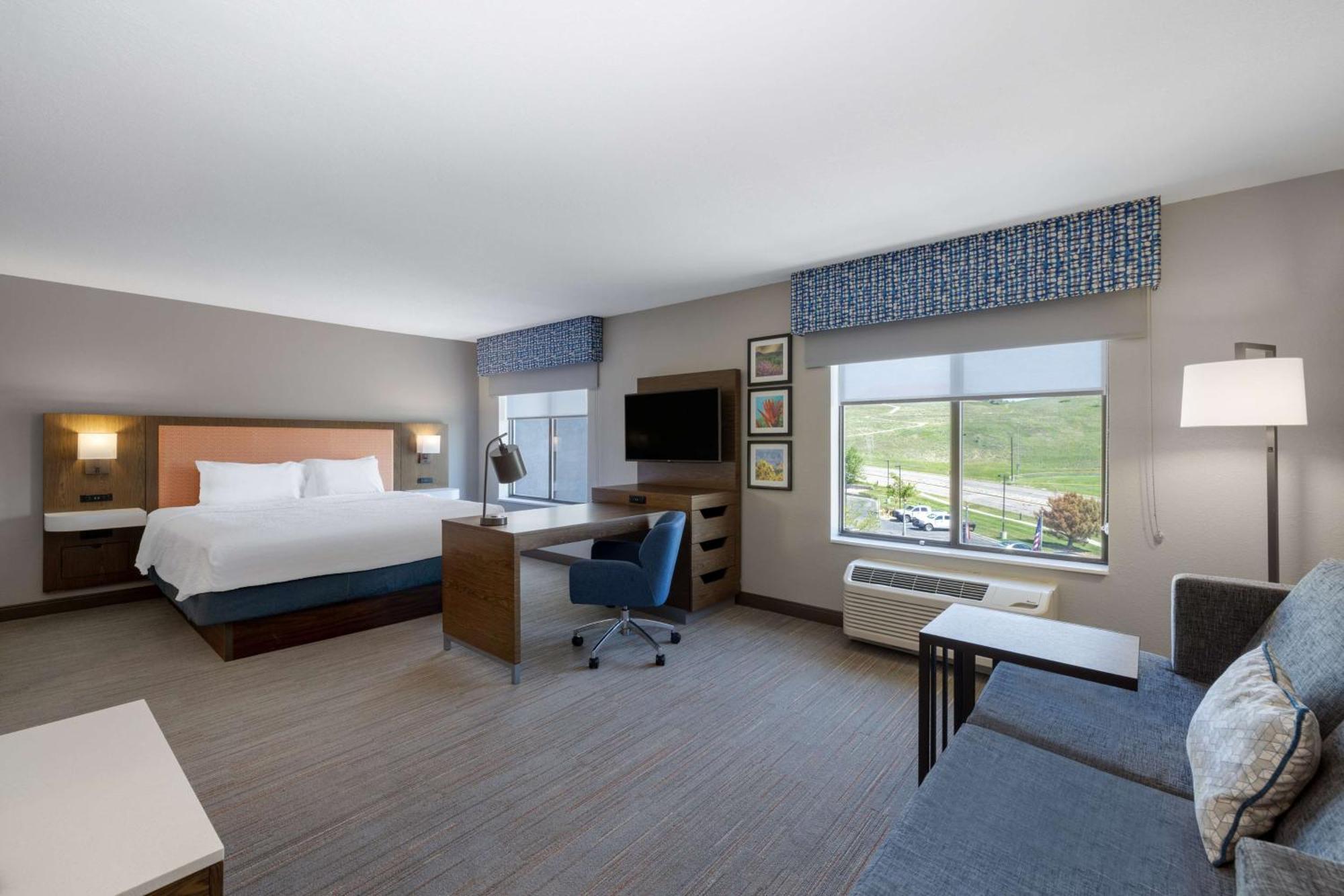 Newly Renovated-Hampton Inn & Suites Casper Exterior foto